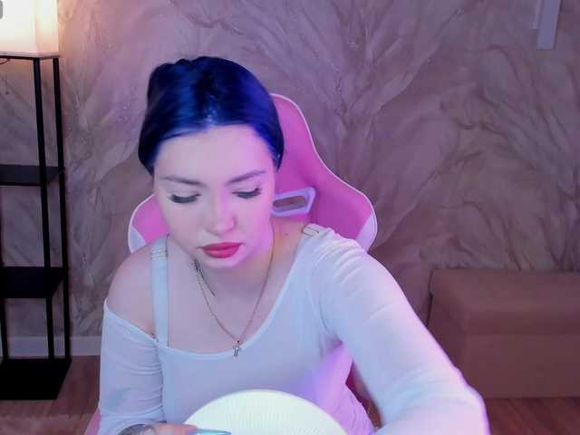 honeycherrry live cam on BongaCams