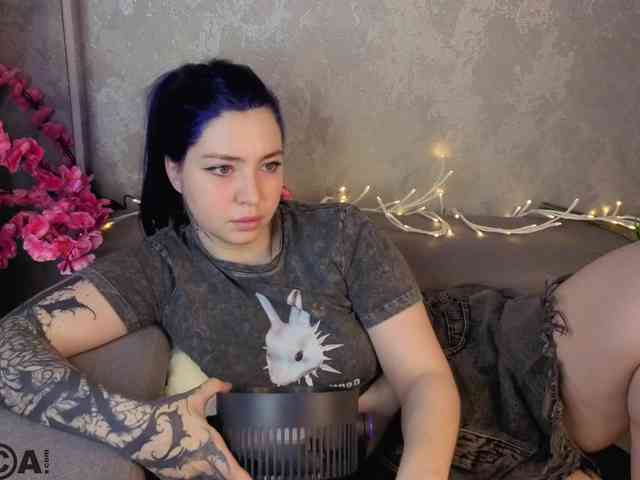honeycherrry webcam