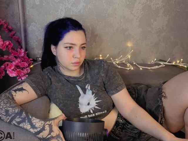honeycherrry webcam