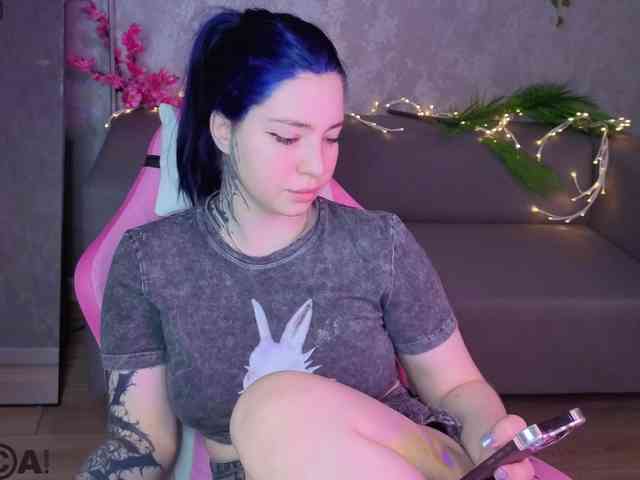 honeycherrry webcam