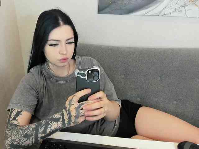 honeycherrry webcam