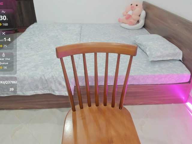 min-fortunately live cam on BongaCams