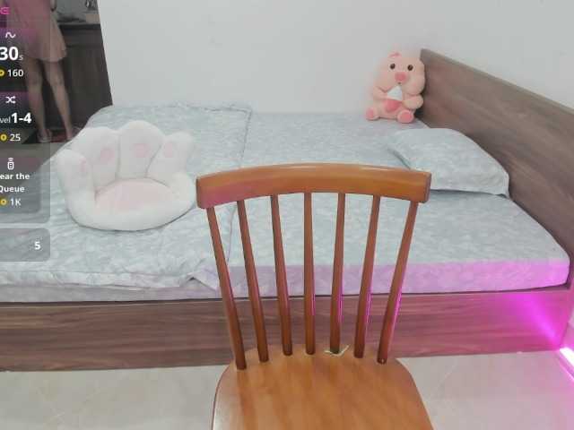 min-fortunately live cam on BongaCams
