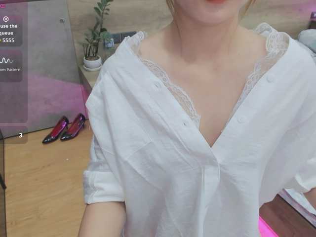 min-fortunately live cam on BongaCams