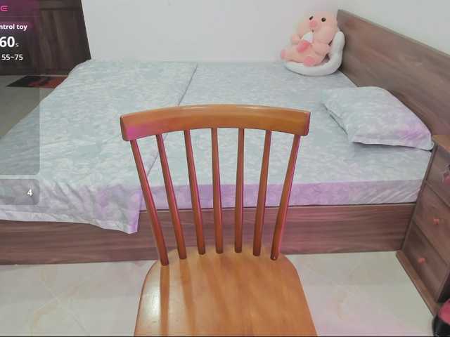 min-fortunately live cam on BongaCams