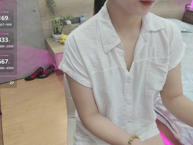 min-fortunately live cam on BongaCams
