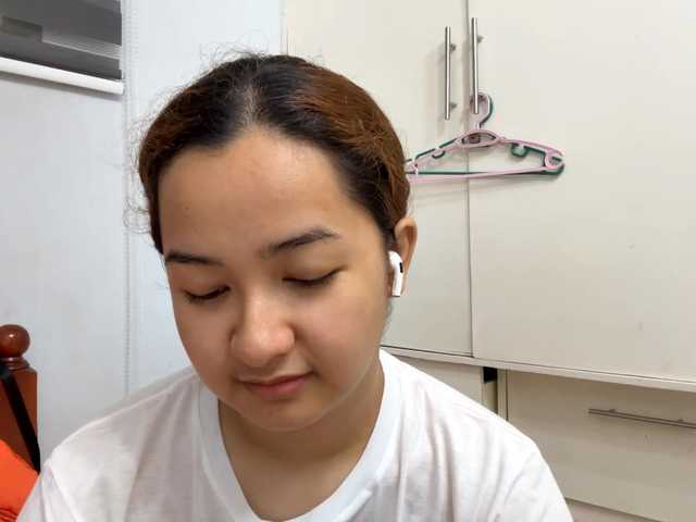 HalleyTabone live cam on BongaCams