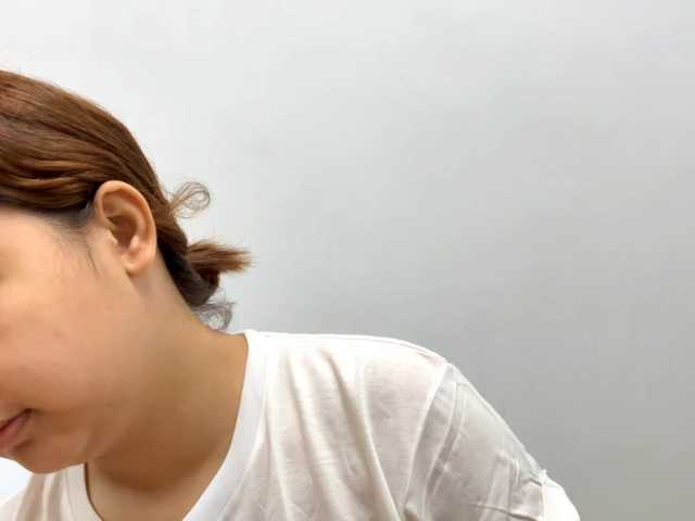 HalleyTabone live cam on BongaCams