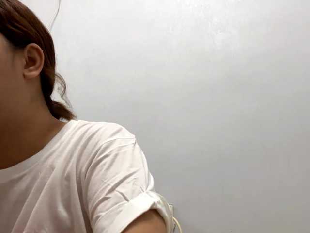 HalleyTabone live cam on BongaCams