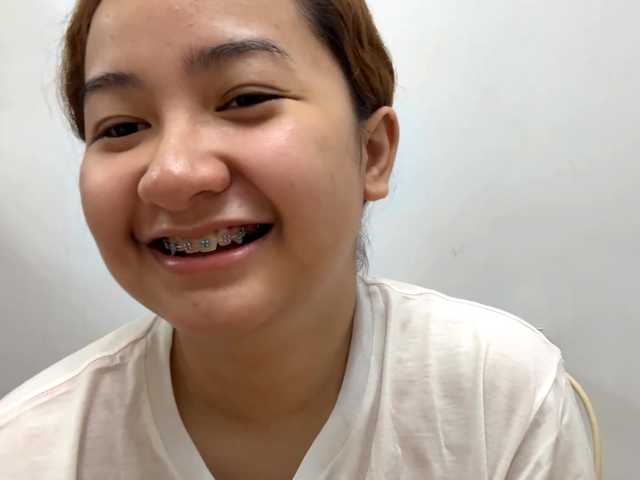 HalleyTabone live cam on BongaCams