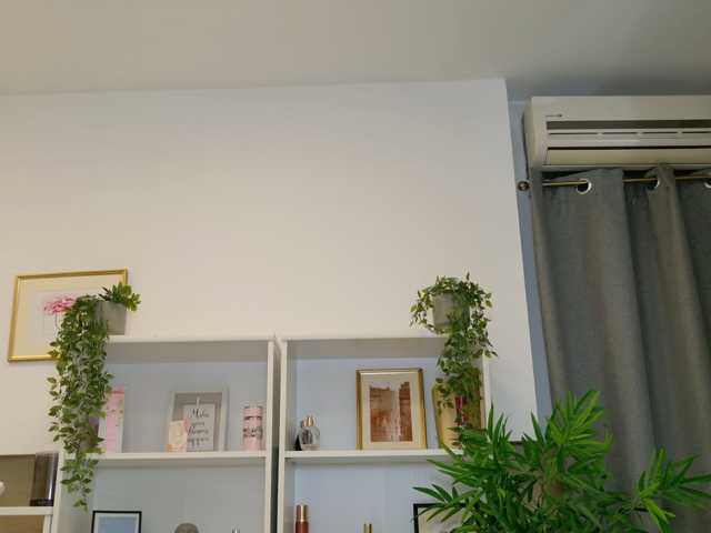 LadyLeea live cam on BongaCams