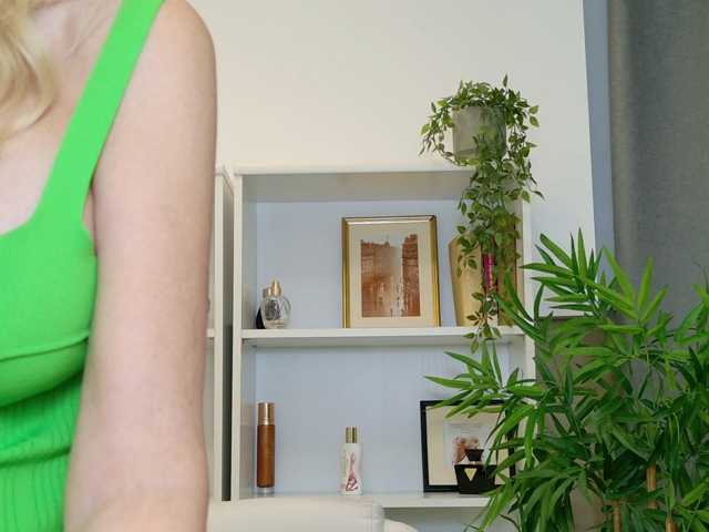 LadyLeea live cam preview