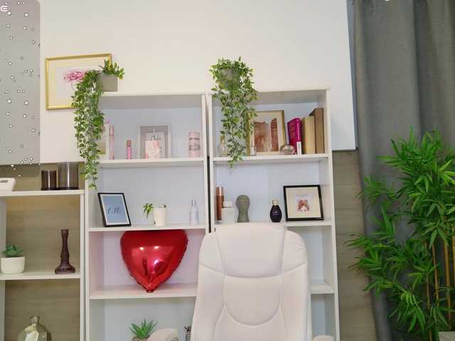 LadyLeea live cam on BongaCams