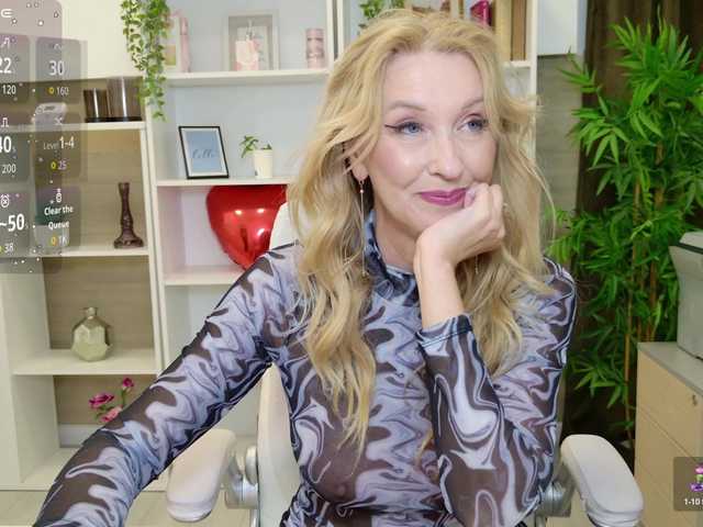 LadyLeea live cam on BongaCams