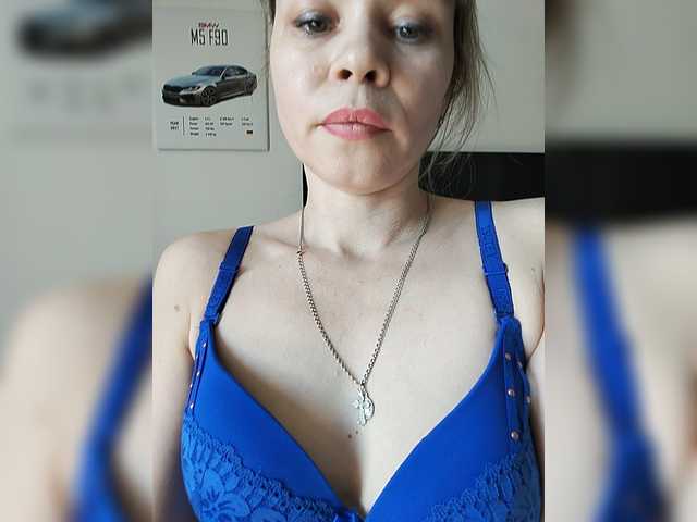 ELENA4112 live cam on BongaCams