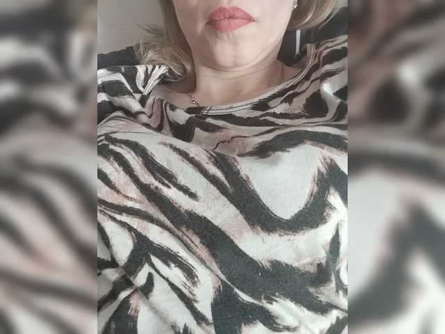 ELENA4112 live cam on BongaCams