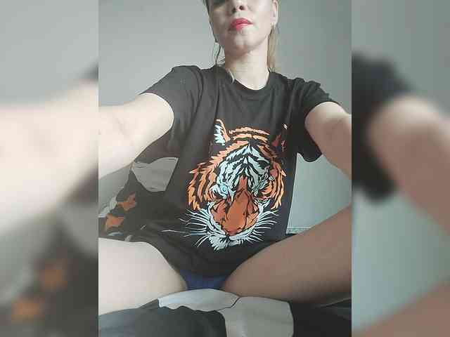 Lena4112 webcam