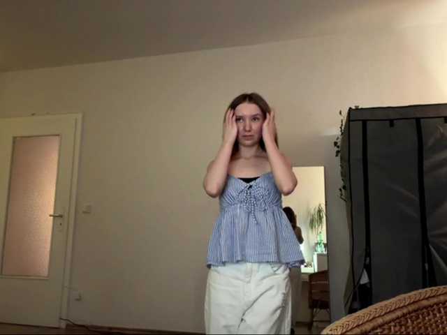 lisasmall live sex show