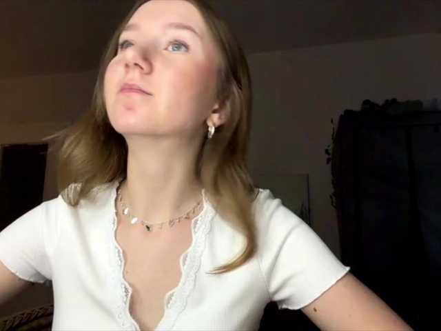 lisasmall live cam on BongaCams