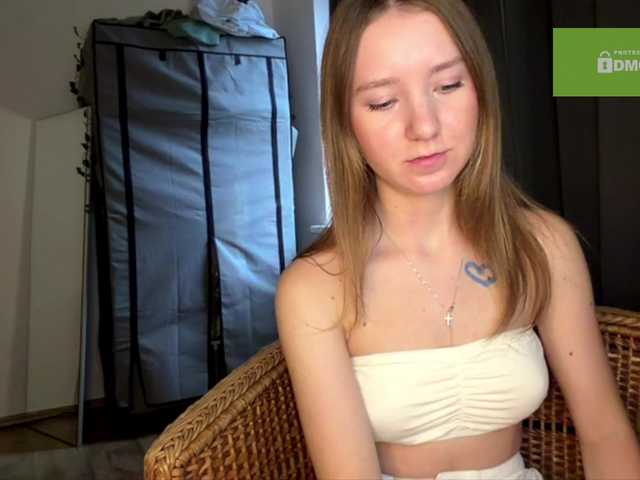 lisasmall live cam on BongaCams