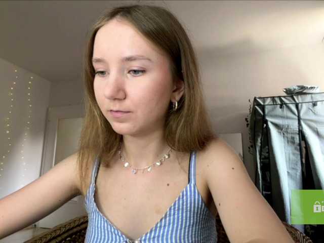 lisasmall live cam on BongaCams