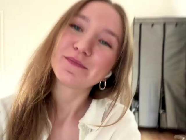 lisasmall live cam on BongaCams