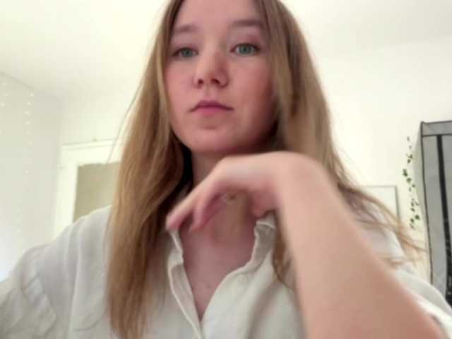 lisasmall live cam on BongaCams