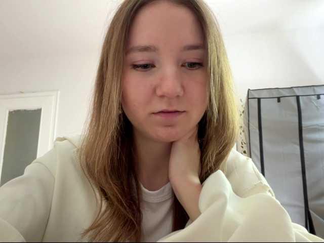 lisasmall live cam on BongaCams