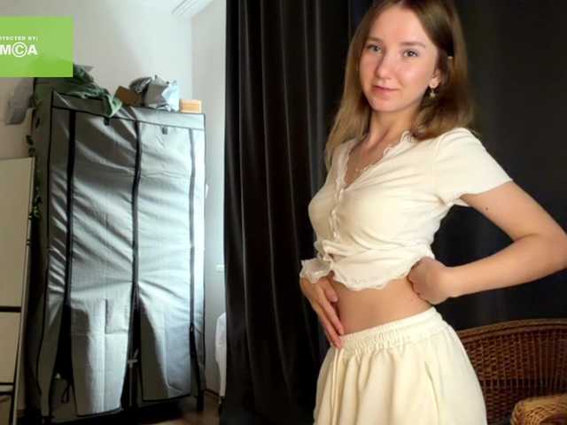 lisasmall live cam on BongaCams