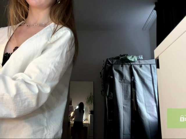 lisasmall live cam on BongaCams