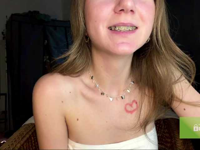 lisasmall live webcam show