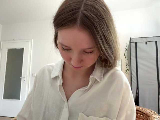 lisasmall live cam on BongaCams