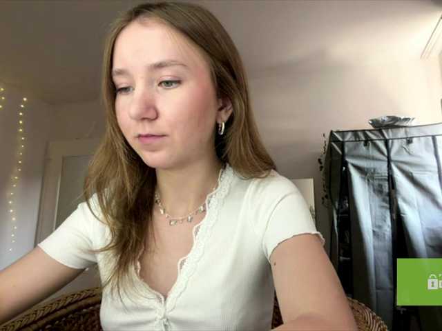lisasmall live cam on BongaCams