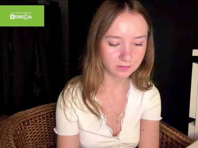 lisasmall live cam on BongaCams