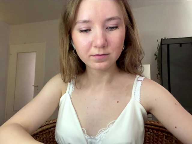 lisasmall live cam on BongaCams