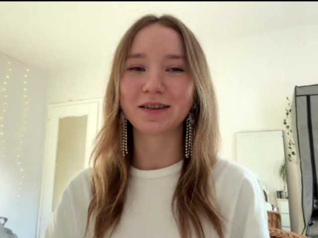 lisasmall cam belle