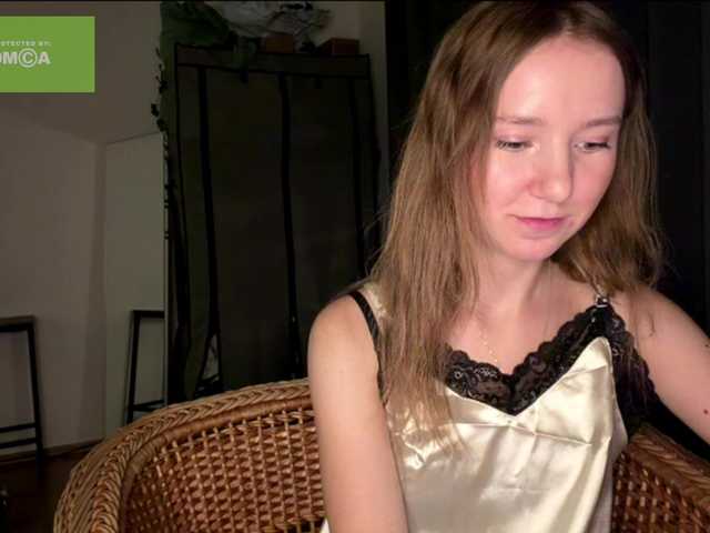 lisasmall live cam on BongaCams