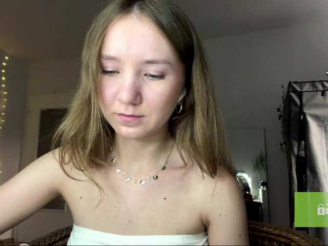 lisasmall live cam on BongaCams