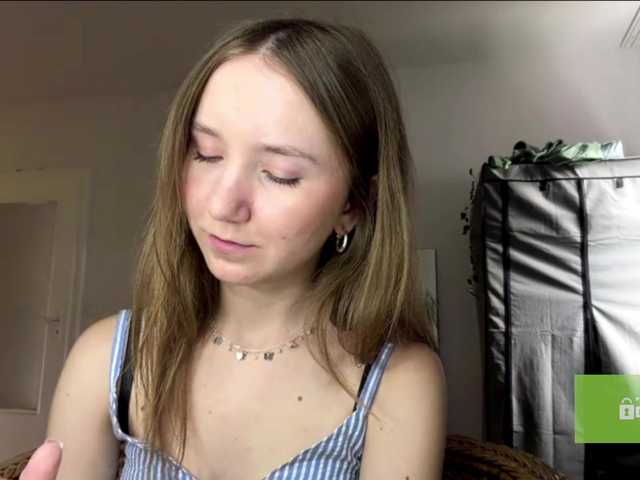 lisasmall live cam on BongaCams