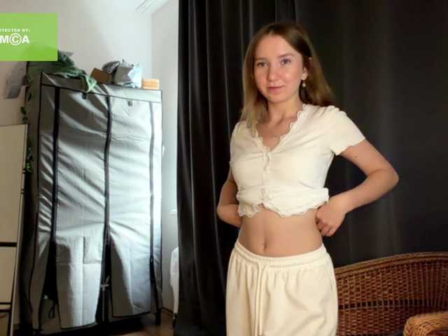 lisasmall live cam on BongaCams