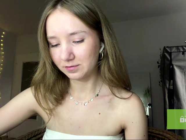 lisasmall live cam on BongaCams