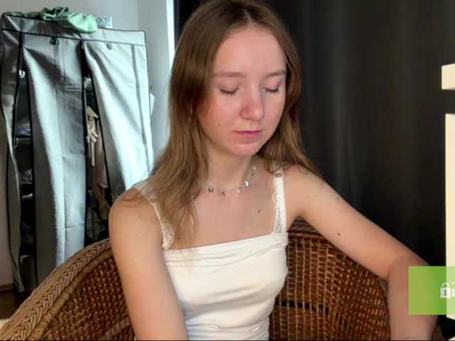 lisasmall live cam on BongaCams
