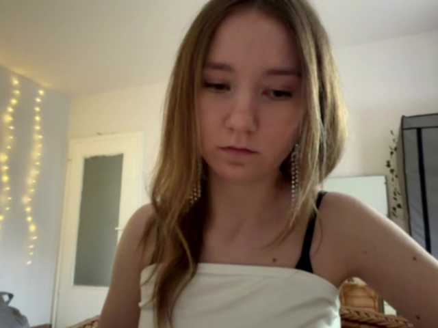 lisasmall live cam on BongaCams
