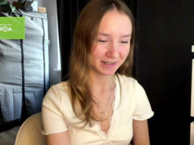 lisasmall live cam on BongaCams