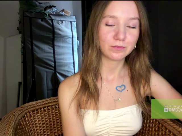 lisasmall live cam on BongaCams