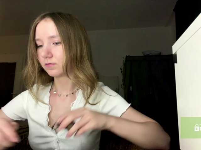 lisasmall live cam on BongaCams