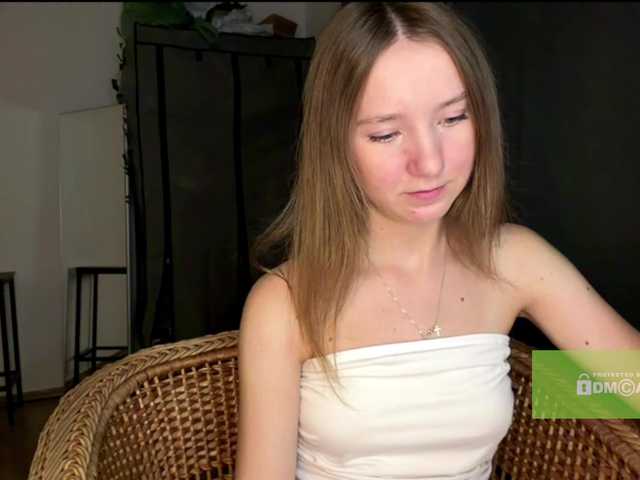 lisasmall live cam on BongaCams