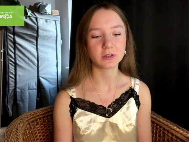 lisasmall live cam on BongaCams
