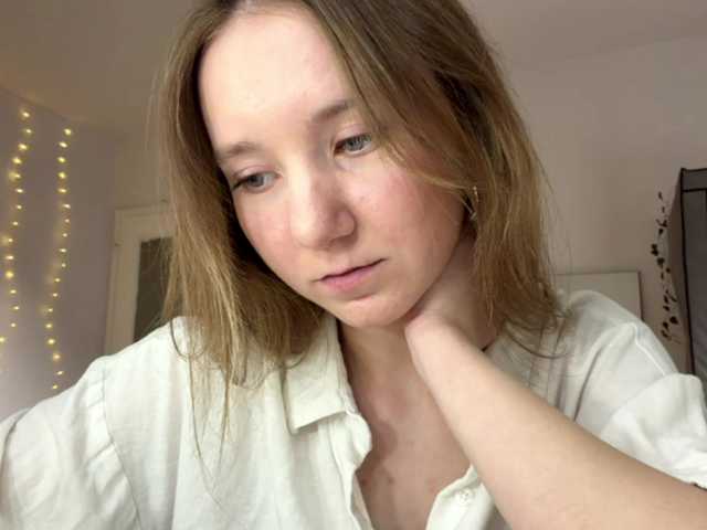 lisasmall live cam on BongaCams