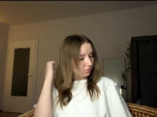 lisasmall live cam on BongaCams